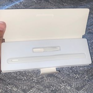 Silicone sleeve + nib cover for Apple Pencil 2nd gen.